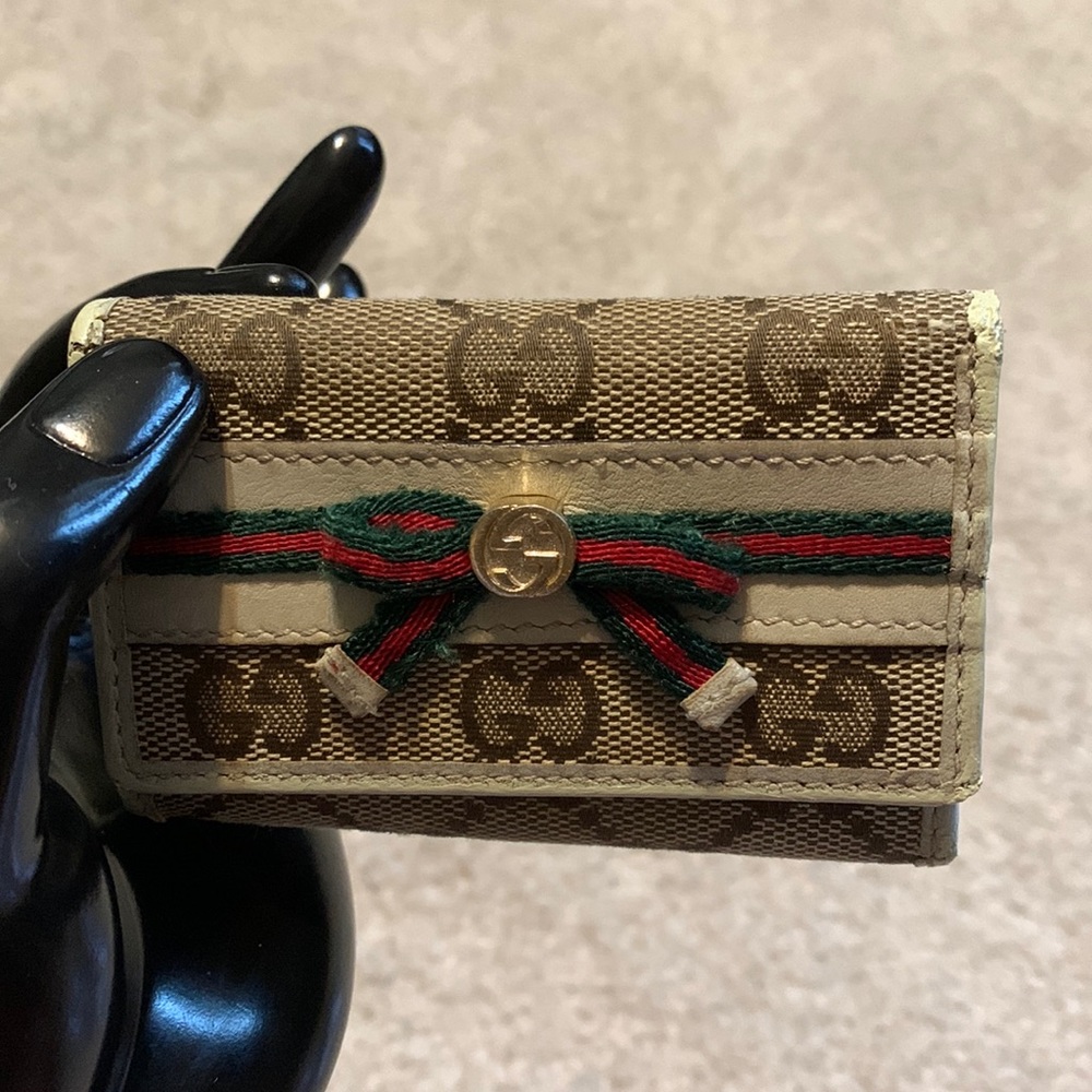 Vintage- Gucci key/ID Holder